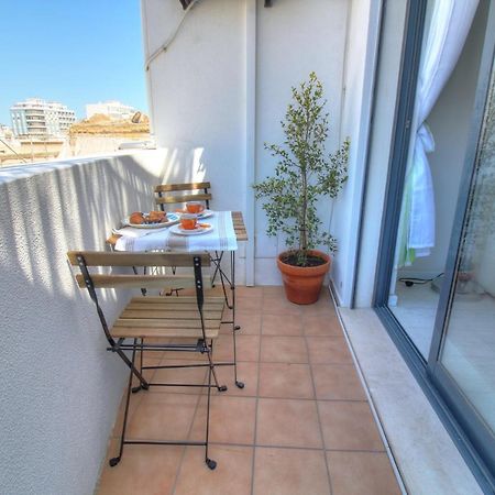 Center Location, Ac, Swimming Pool, And Parking Appartement Olhão Buitenkant foto